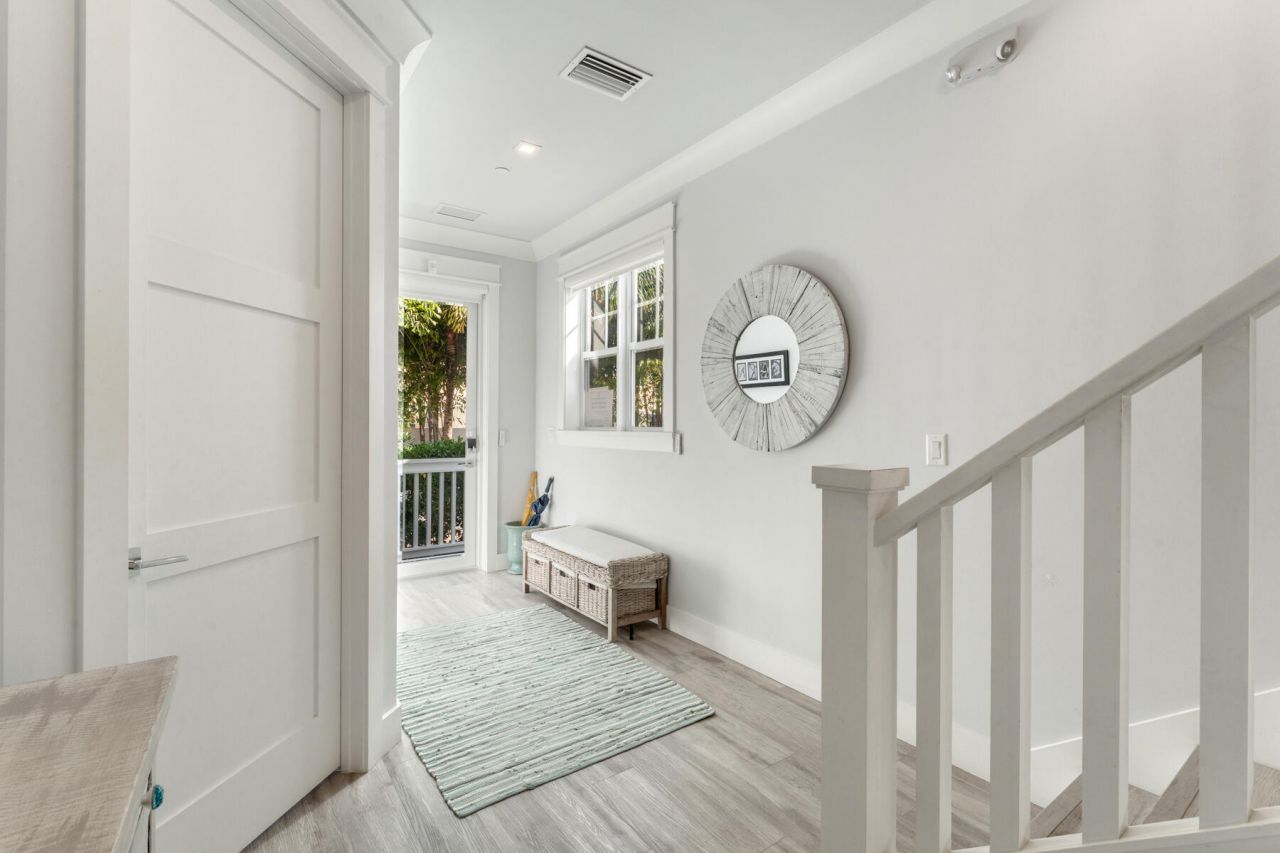 81906 Overseas Highway, Unit 2, Islamorada, FL 33036 Photo