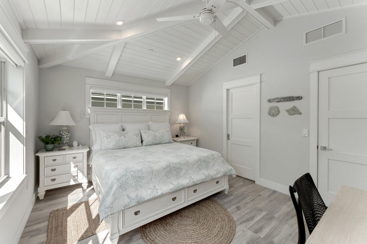 81906 Overseas Highway, Unit 2, Islamorada, FL 33036 Photo