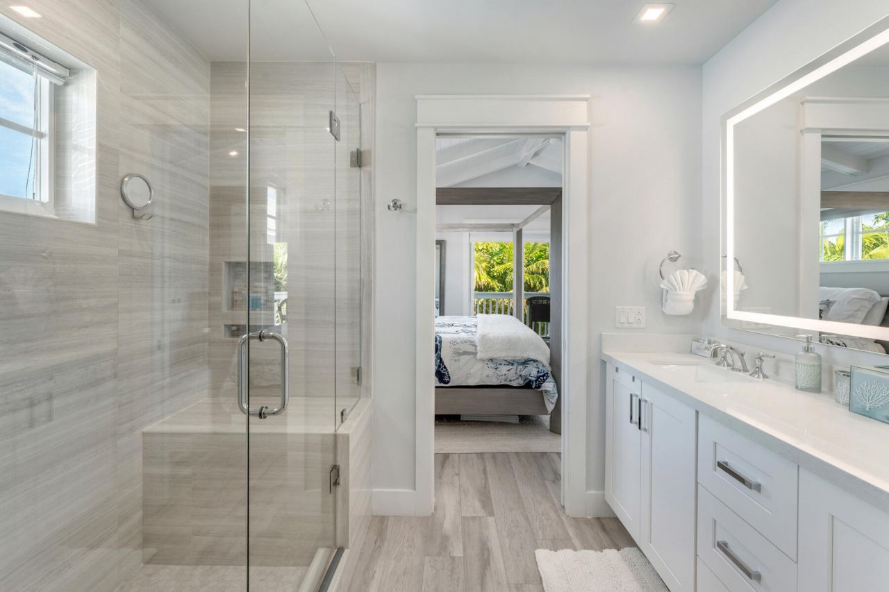 81906 Overseas Highway, Unit 2, Islamorada, FL 33036 Photo