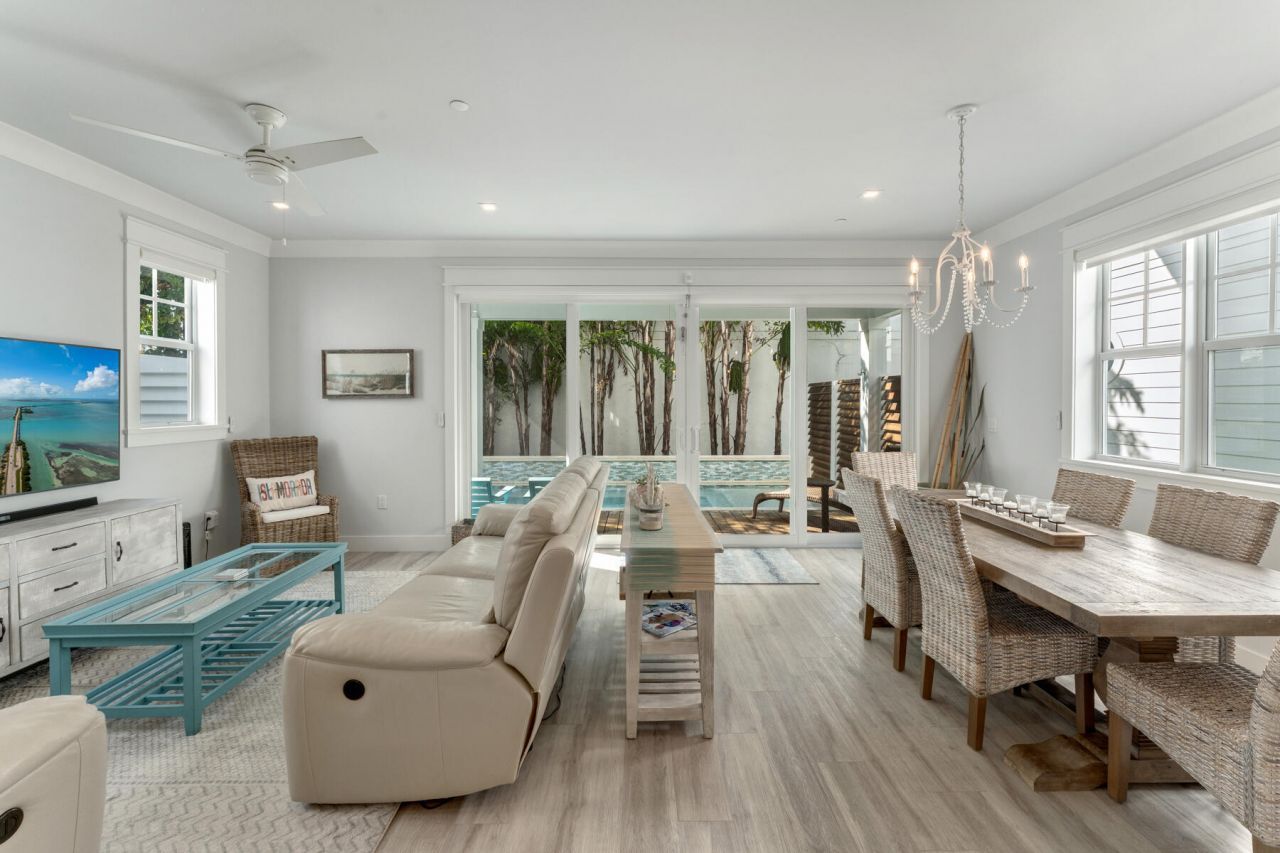 81906 Overseas Highway, Unit 2, Islamorada, FL 33036 Photo