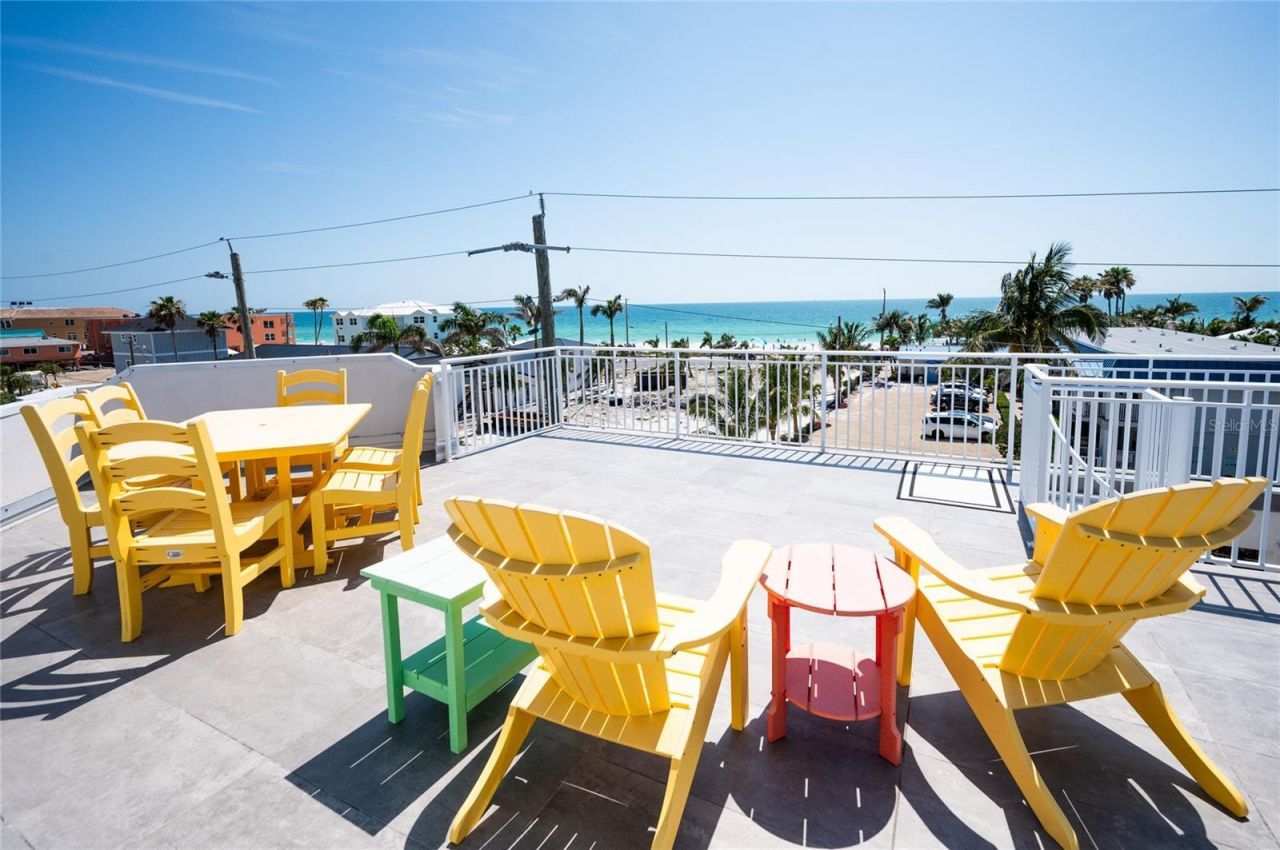 2201 Avenue C, Bradenton Beach, FL 34217 Photo