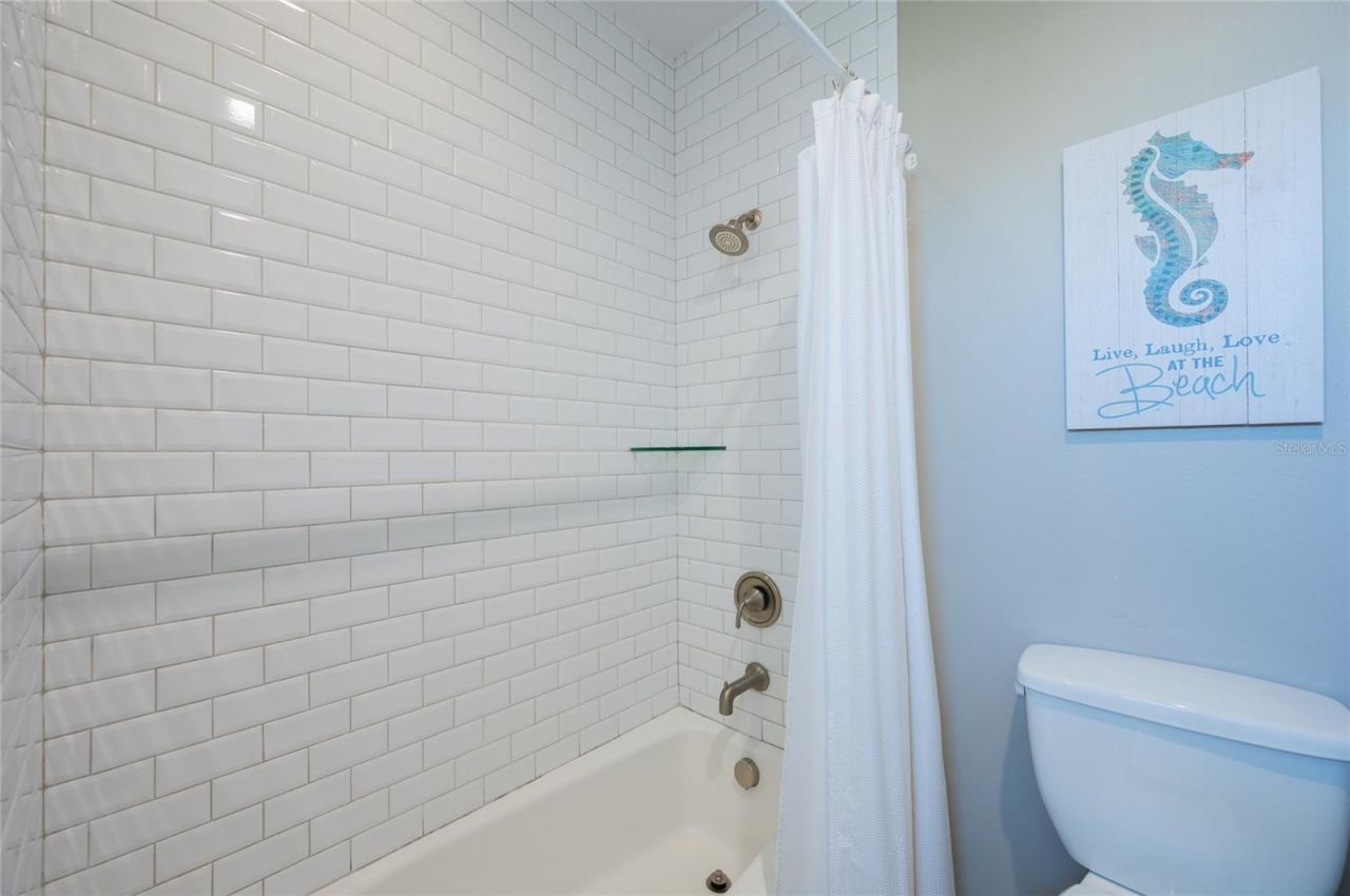 2201 Avenue C, Bradenton Beach, FL 34217 Photo