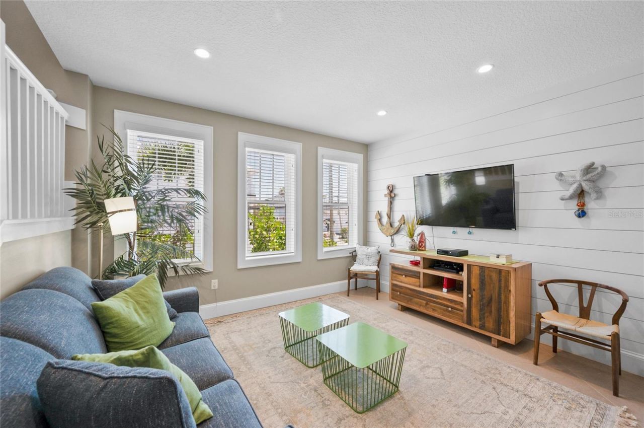 2201 Avenue C, Bradenton Beach, FL 34217 Photo