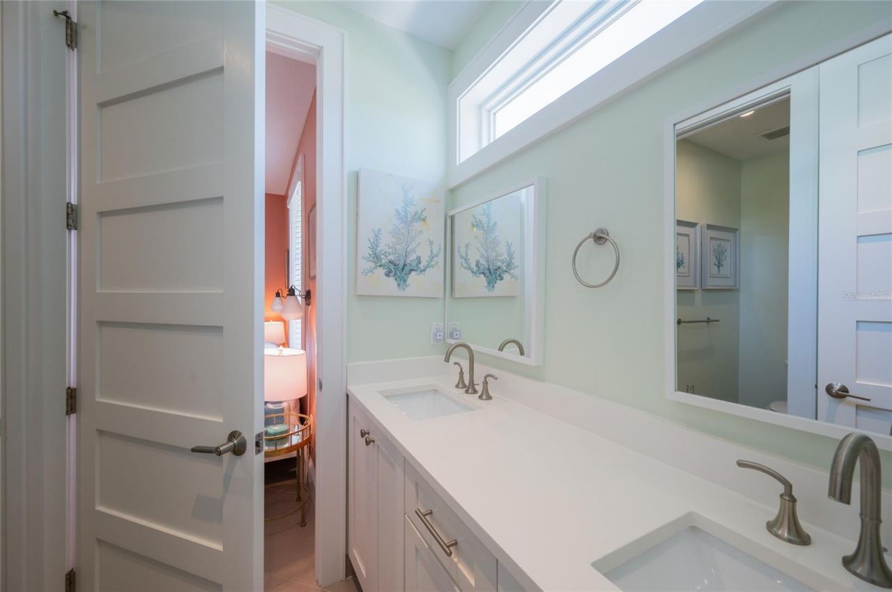 2201 Avenue C, Bradenton Beach, FL 34217 Photo