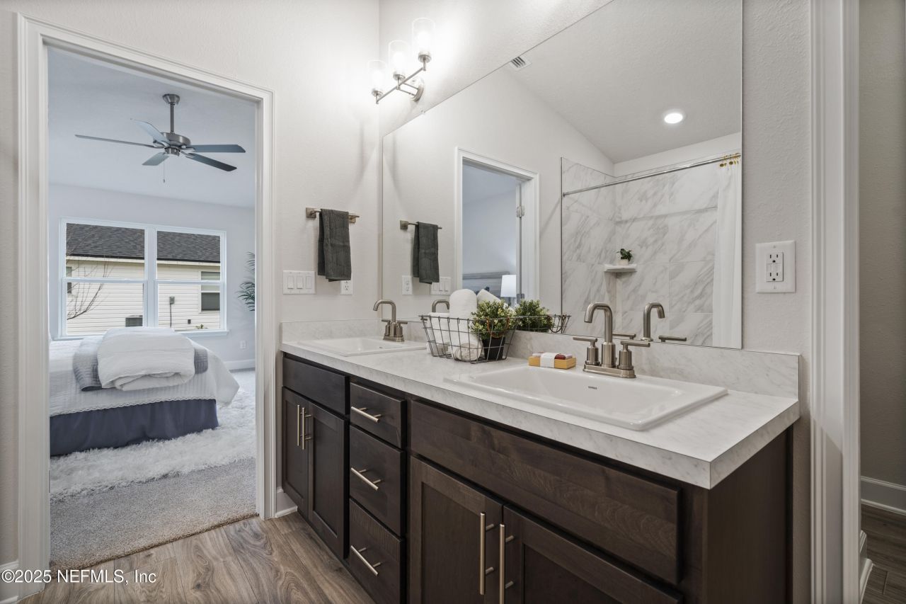 8223 Helmsley Boulevard, Jacksonville, FL 32219 Photo