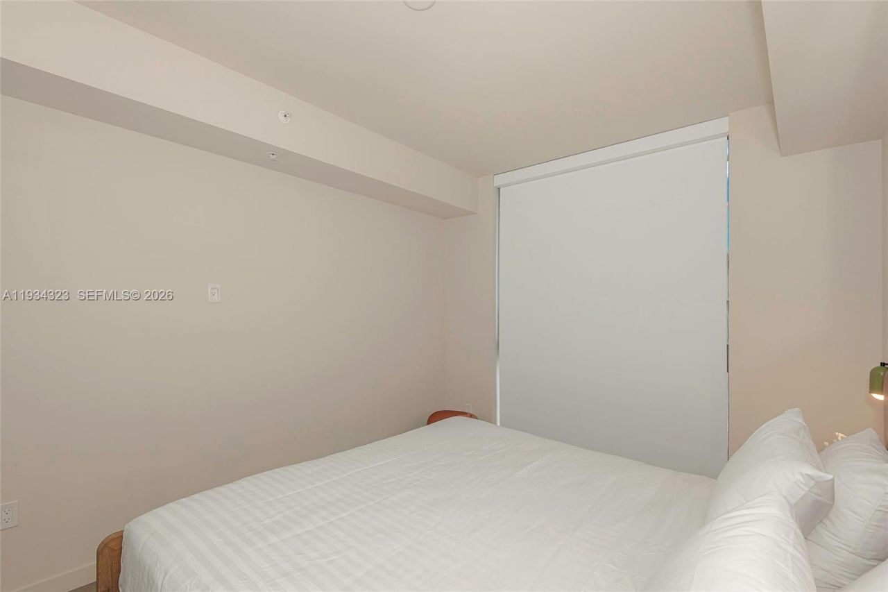 11 NE 6 St , Unit 1407, Miami, FL 33132 Photo