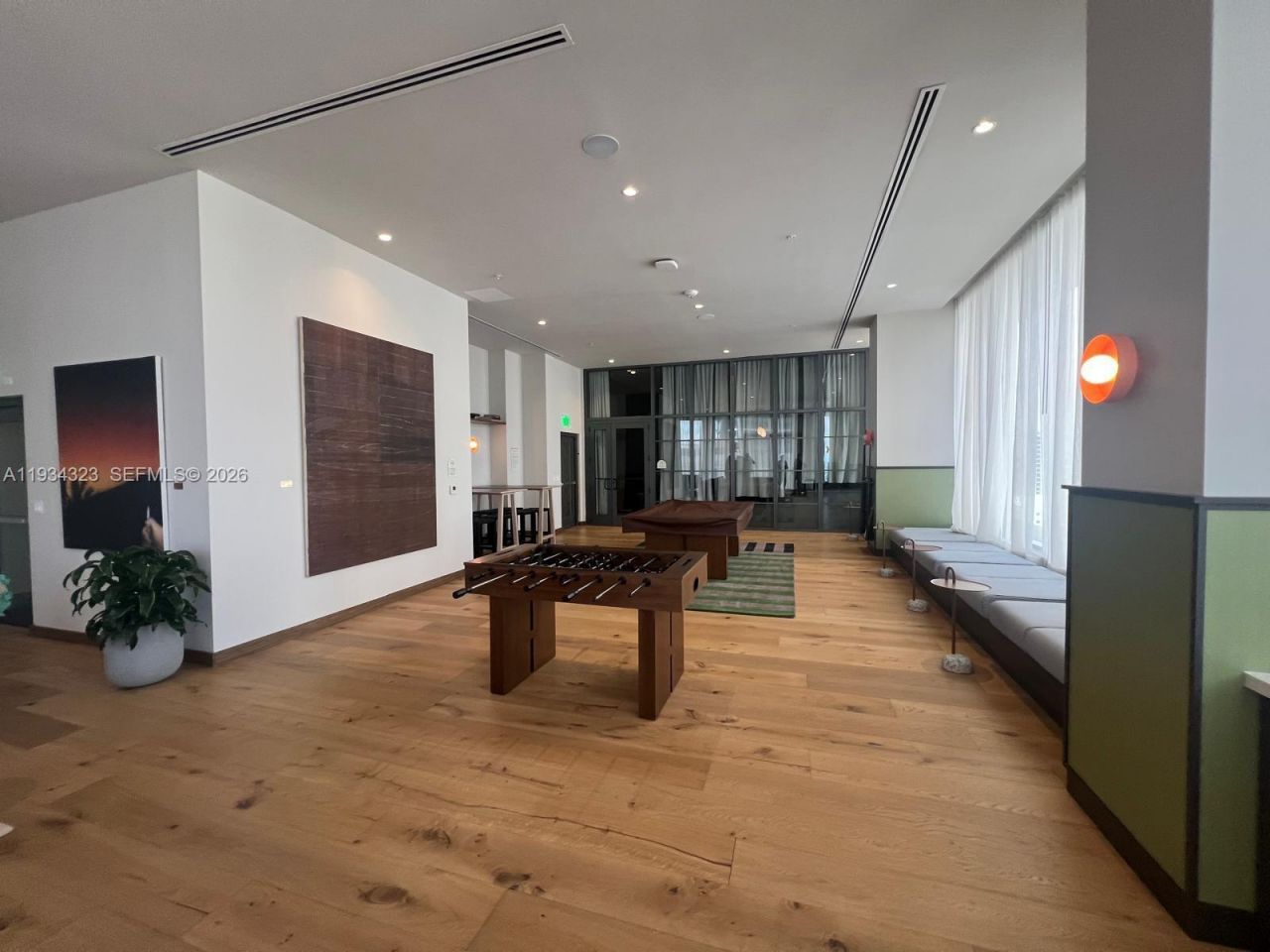 11 NE 6 St , Unit 1407, Miami, FL 33132 Photo