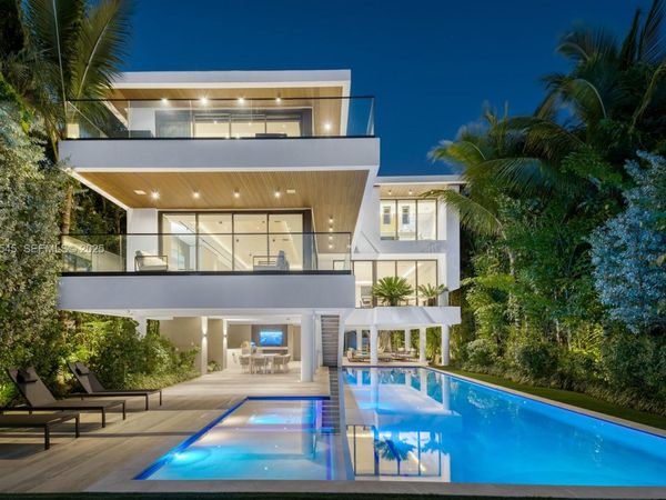 40 W Rivo Alto Dr , Miami Beach, FL 33139