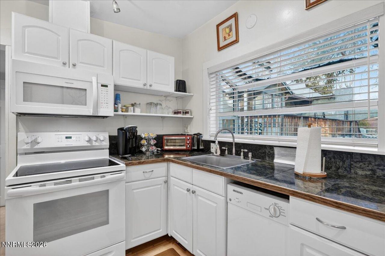 611 Nixon Avenue, Reno, NV 89509 Photo