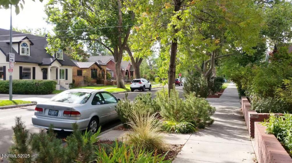 611 Nixon Avenue, Reno, NV 89509 Photo