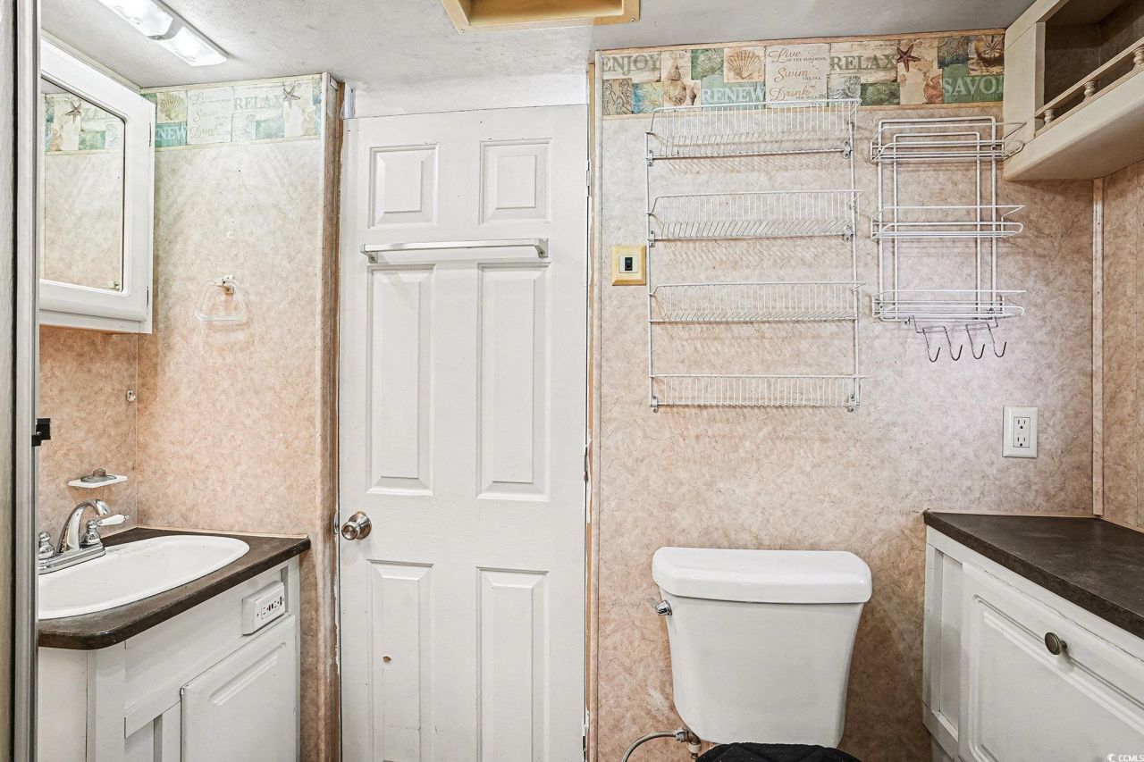 613-450 5th Ave. S Photo 14