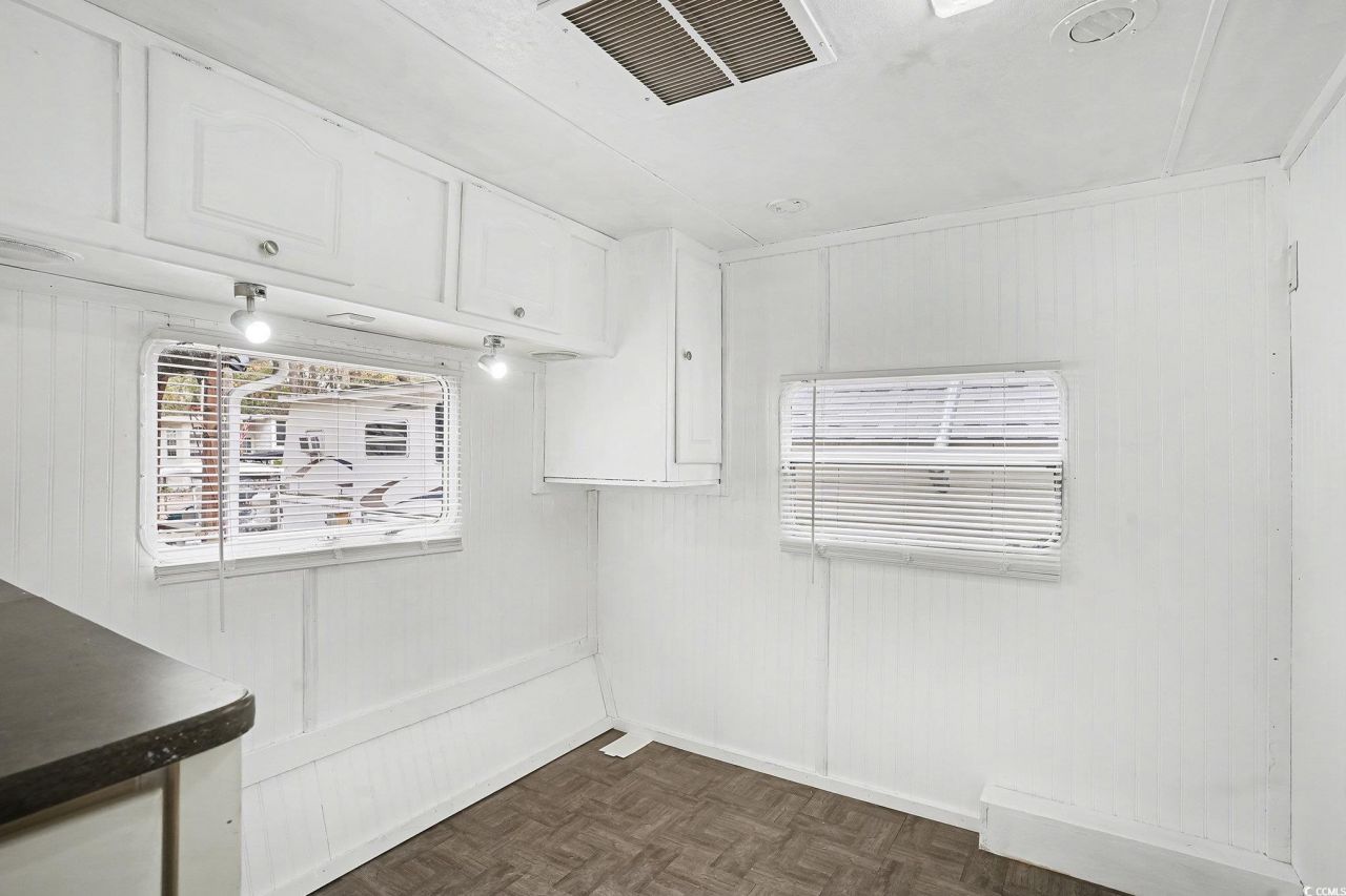 613-450 5th Ave. S Photo 16