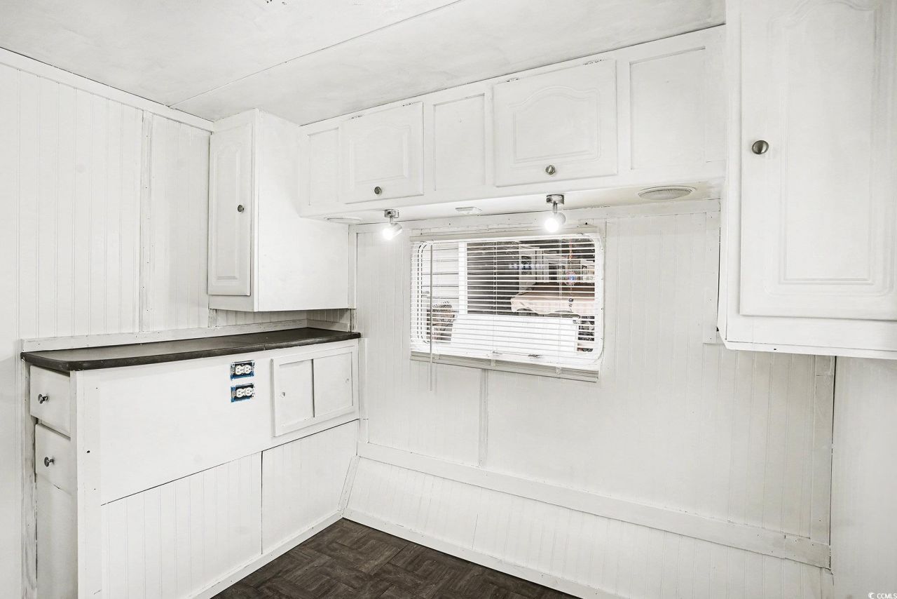 613-450 5th Ave. S Photo 17