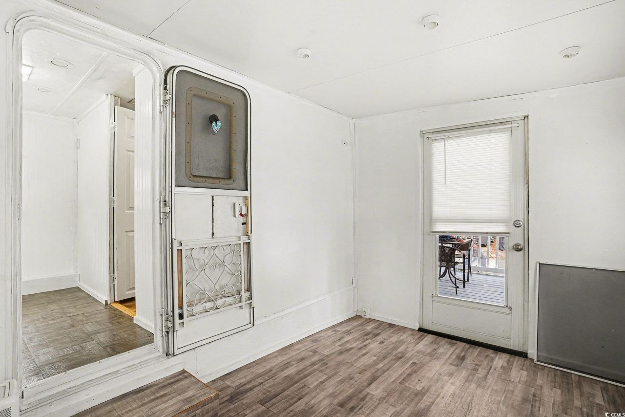 613-450 5th Ave. S Photo 21