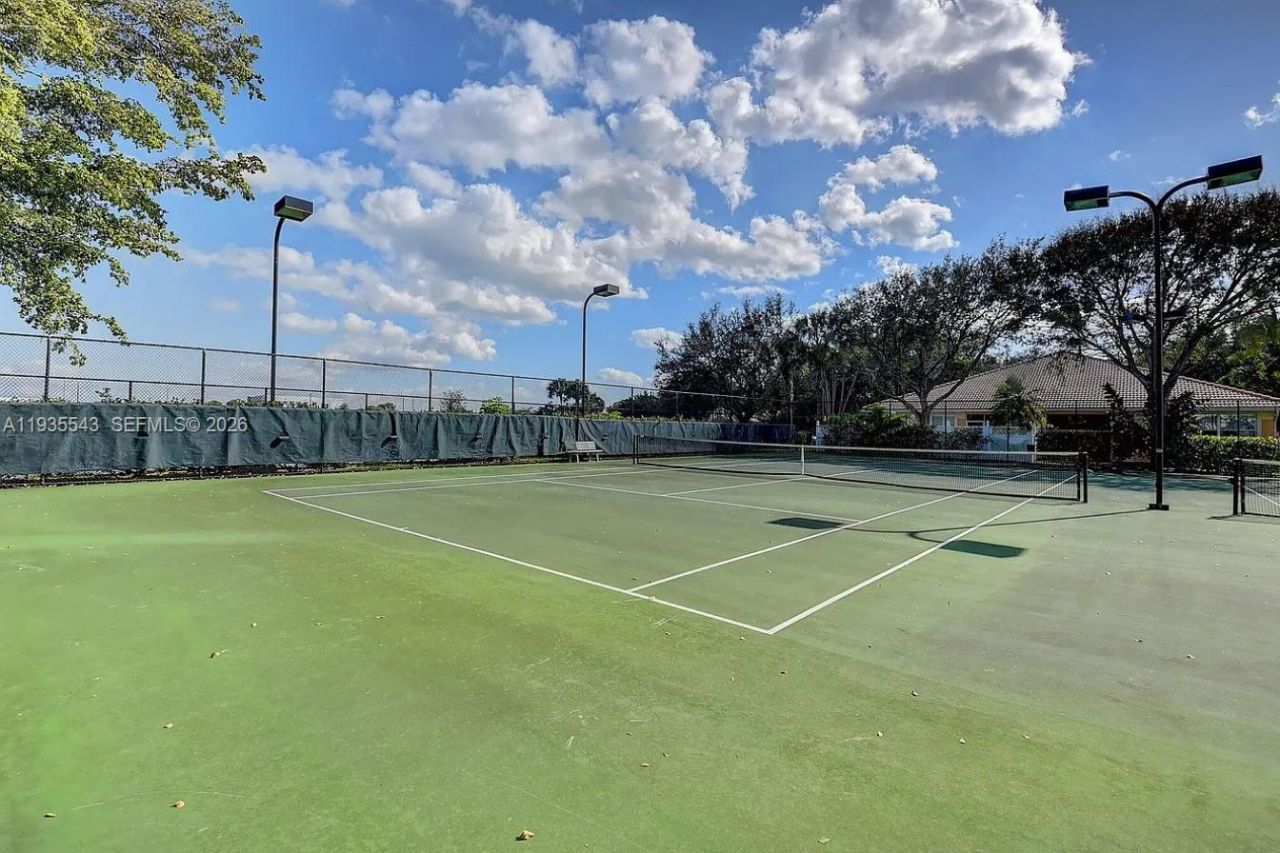 2437 S Coral Trace Cir, Unit 2437, Delray Beach, FL 33445 Photo