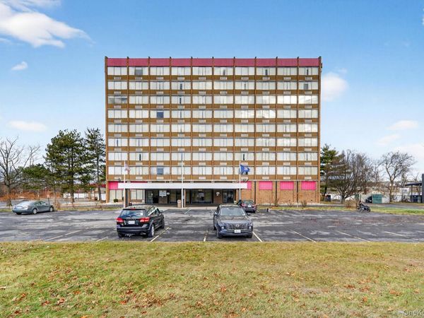 3 Watervliet Ave Ext, Colonie, NY 12206