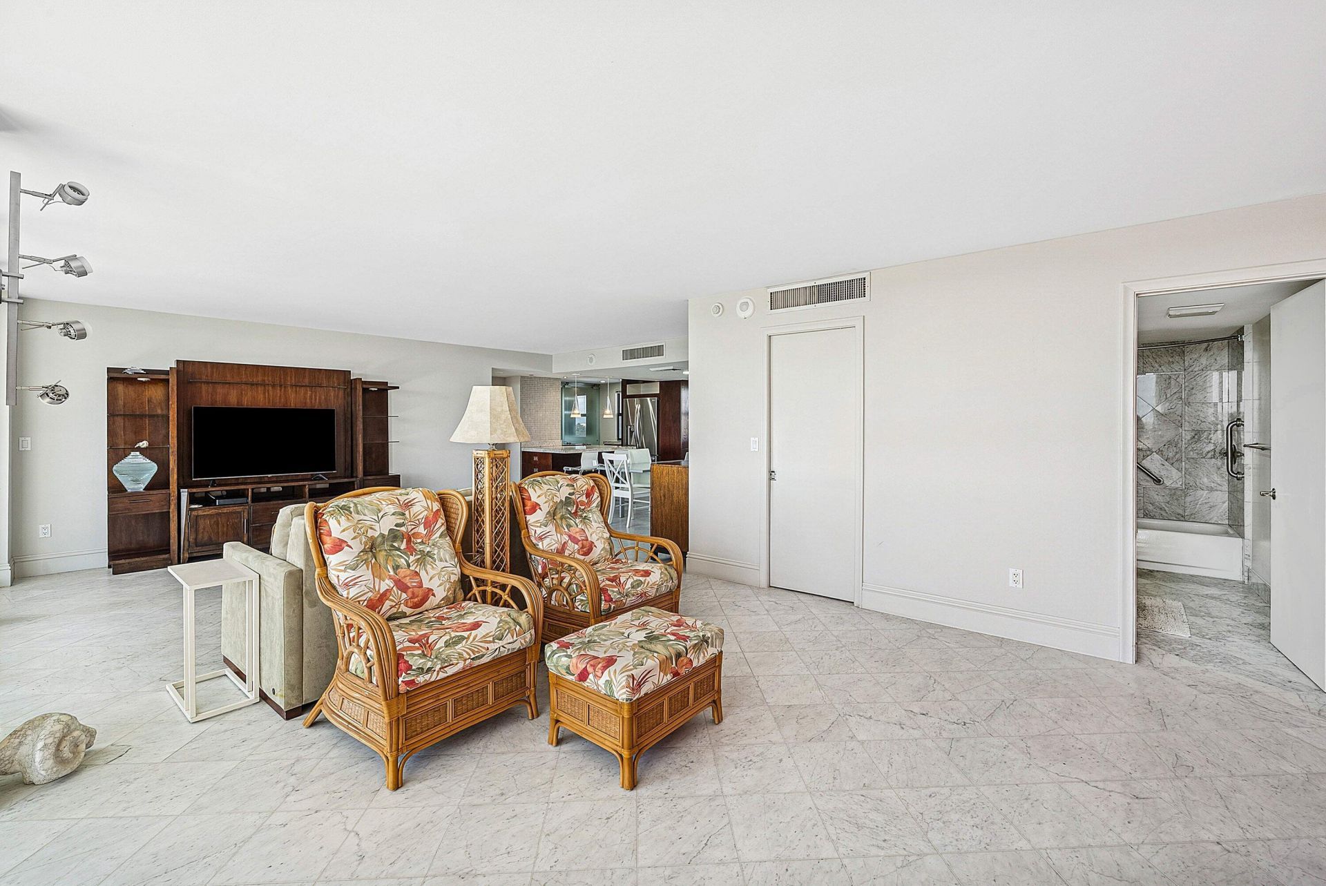5200 N Flagler Drive, Unit 603, West Palm Beach, FL 33407 Photo