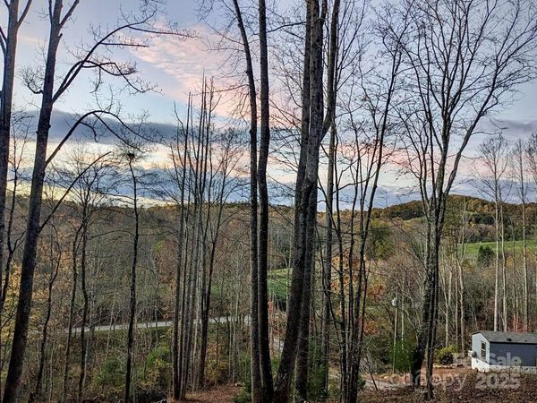 2828 E Pine Street, Mount Airy, NC 27030