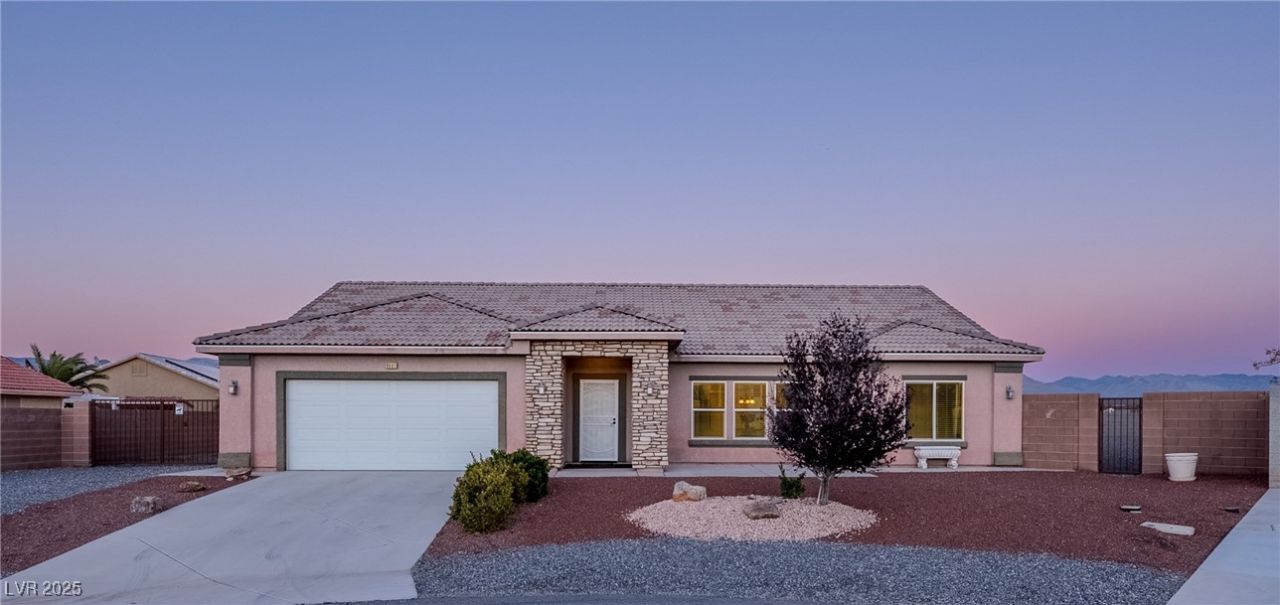 6981 Queenswood Court, Pahrump, NV 89061