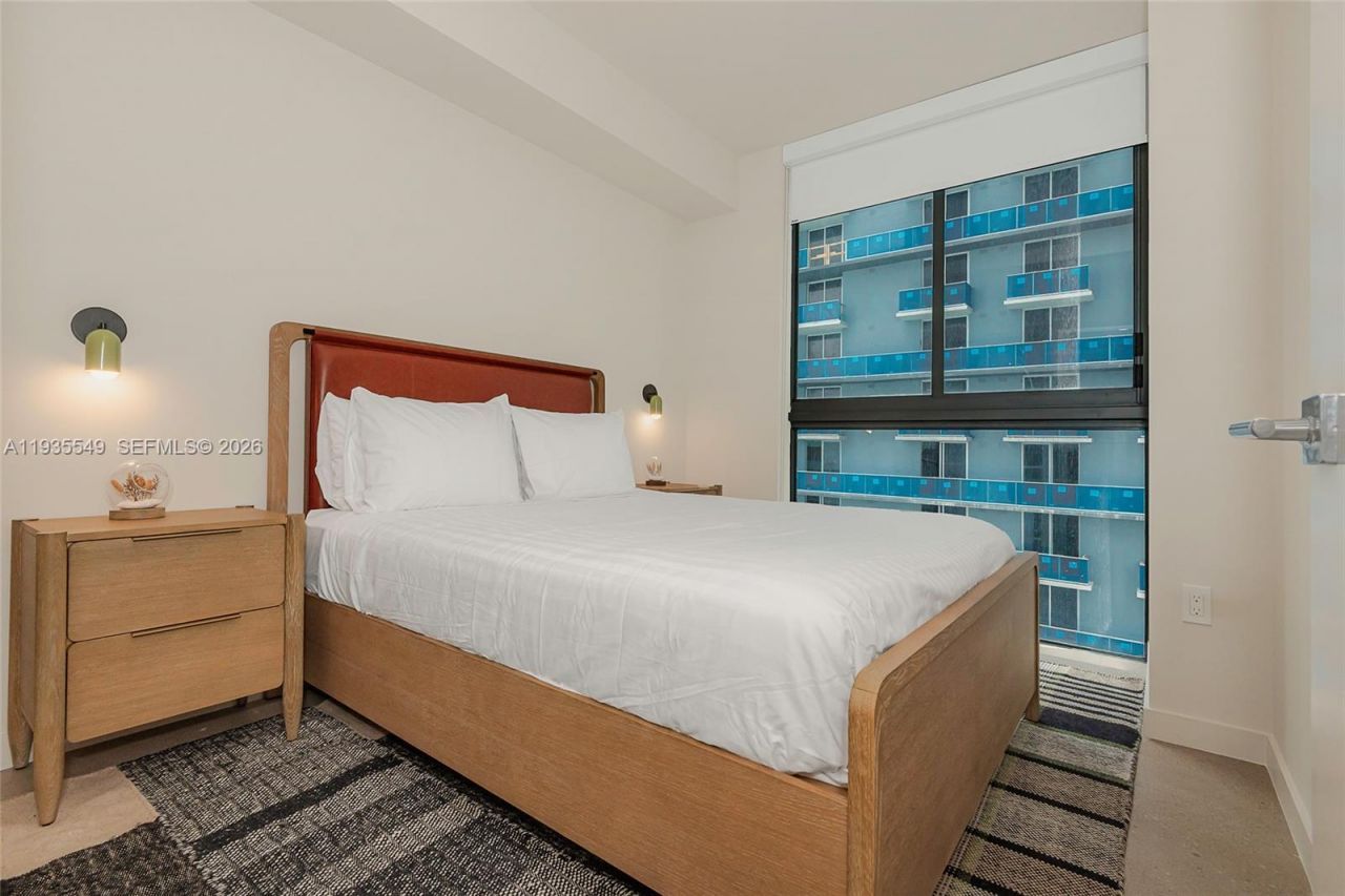 11 NE 6 St , Unit 1407, Miami, FL 33132 Photo