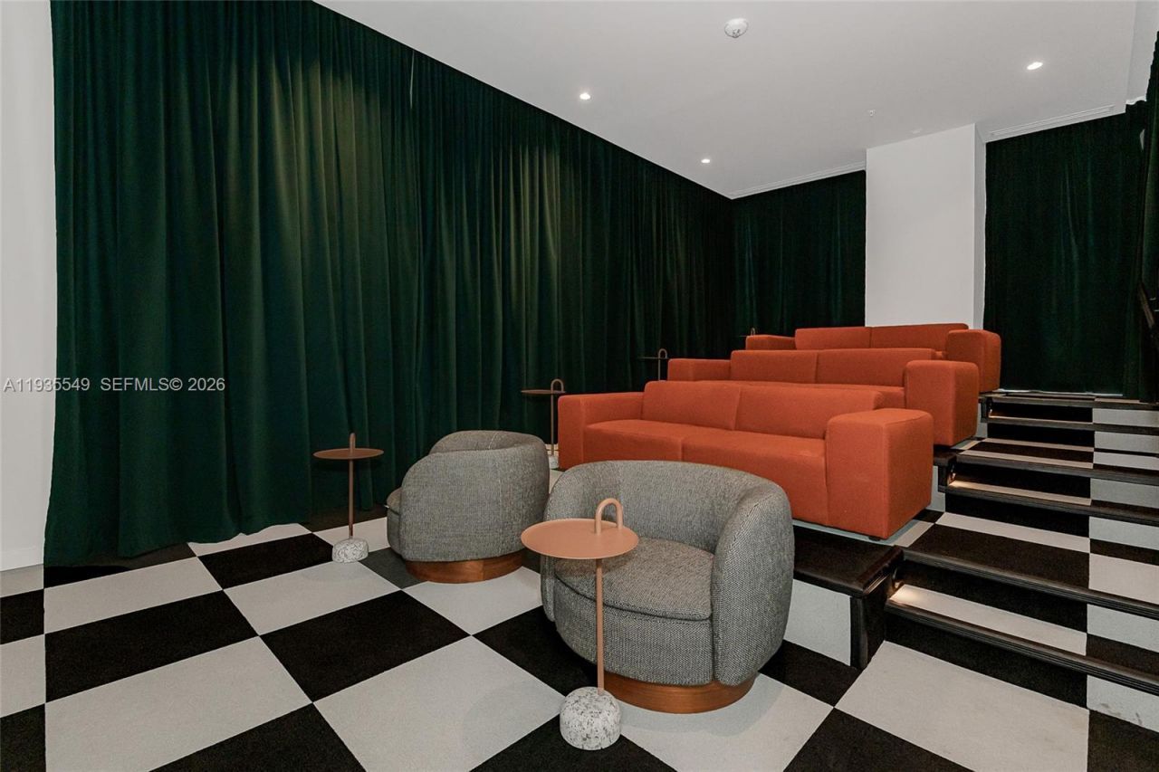 11 NE 6 St , Unit 1407, Miami, FL 33132 Photo