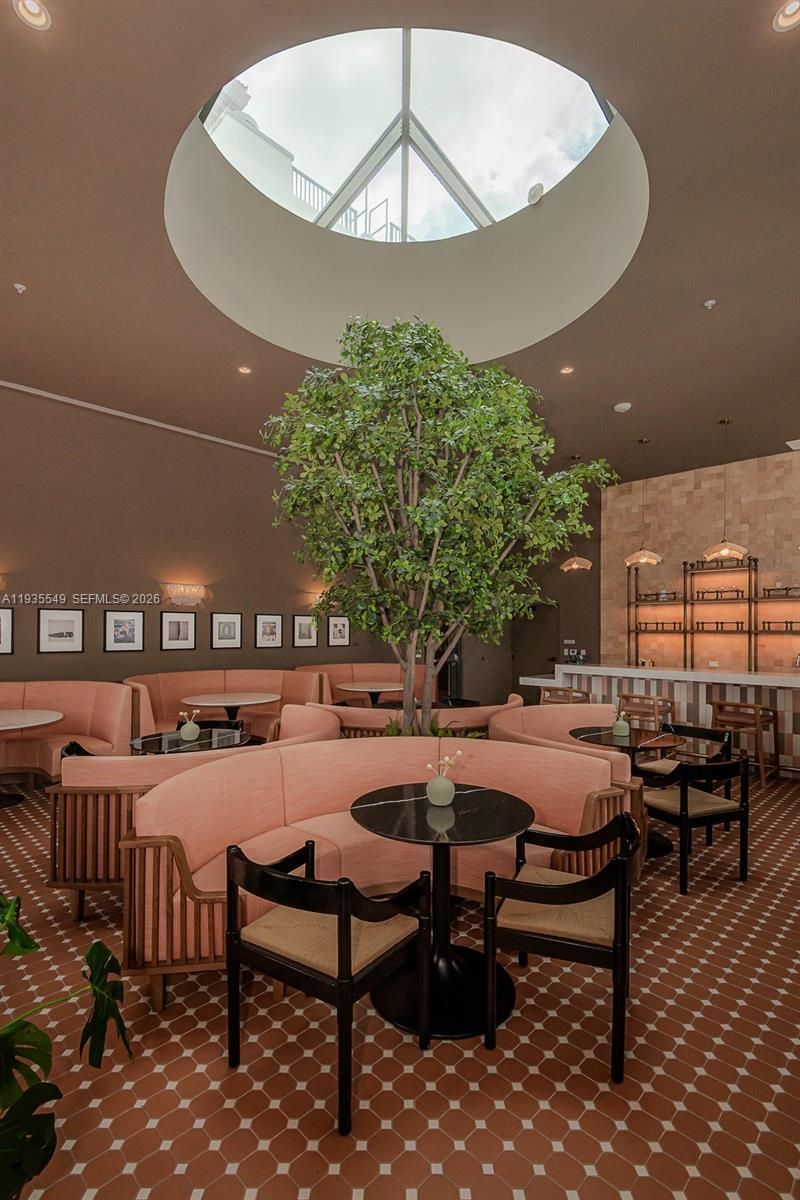 11 NE 6 St , Unit 1407, Miami, FL 33132 Photo