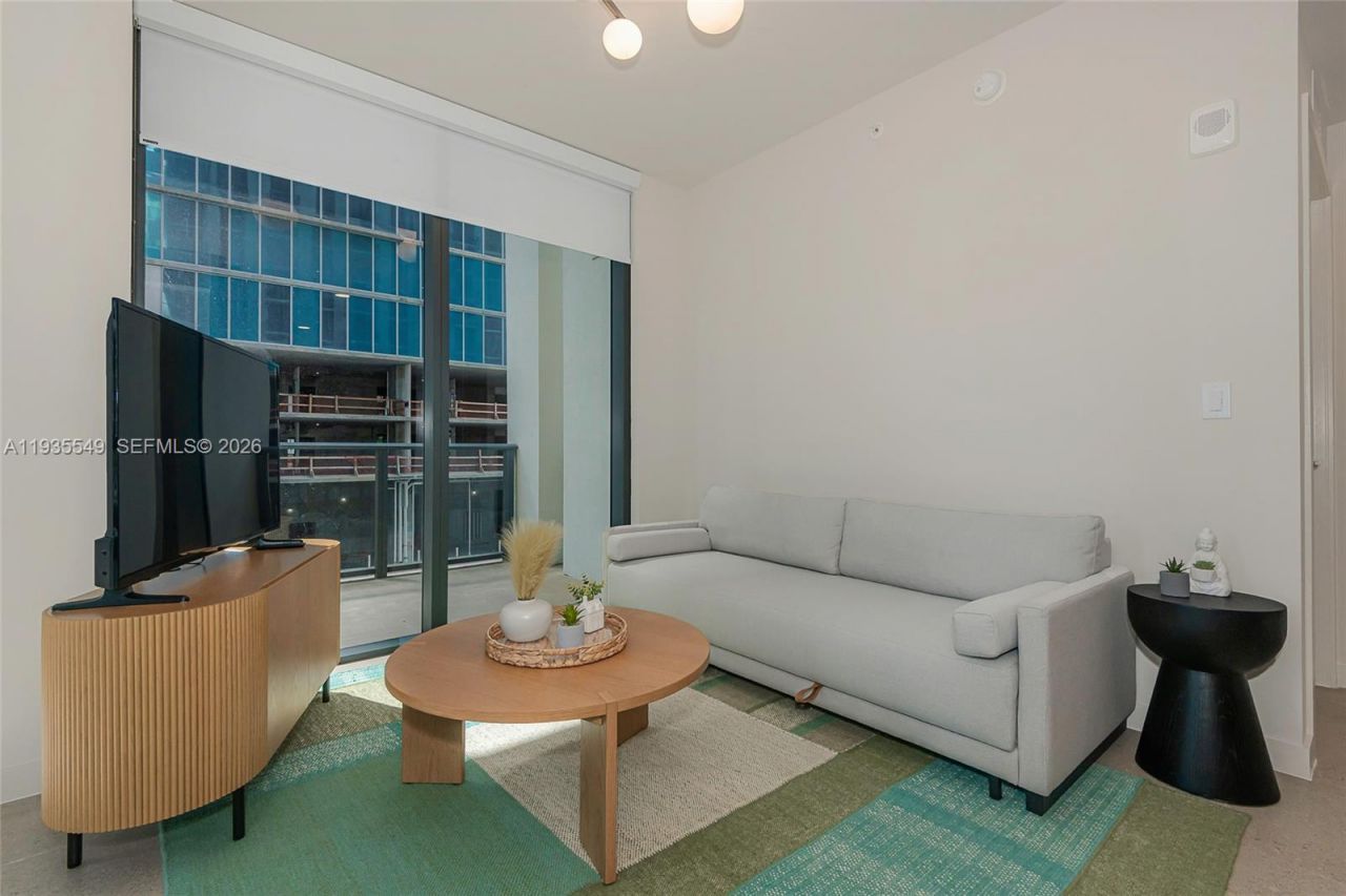 11 NE 6 St , Unit 1407, Miami, FL 33132 Photo