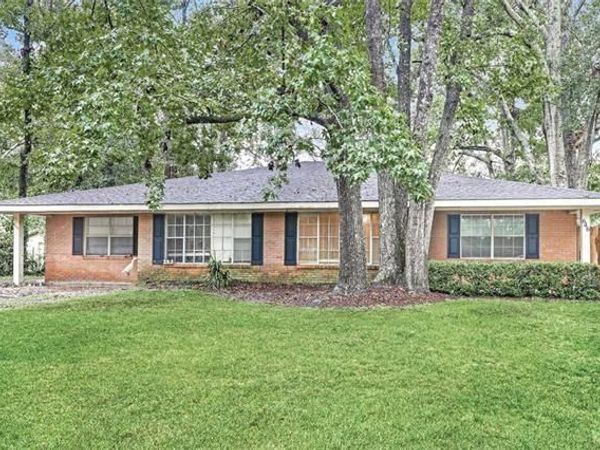 646 CASTAIN Drive, Mandeville, LA 70448