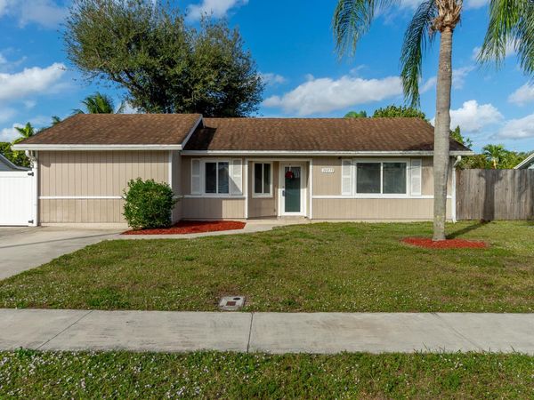 10079 Patience Lane, Royal Palm Beach, FL 33411