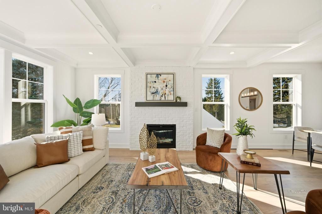 204 3rd Avenue, Newtown Square, PA 19073 Main Photo