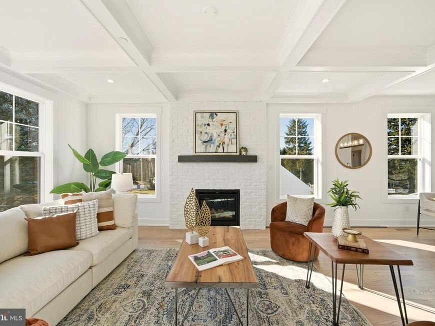 204 3rd Avenue, Newtown Square, PA 19073 Main Photo