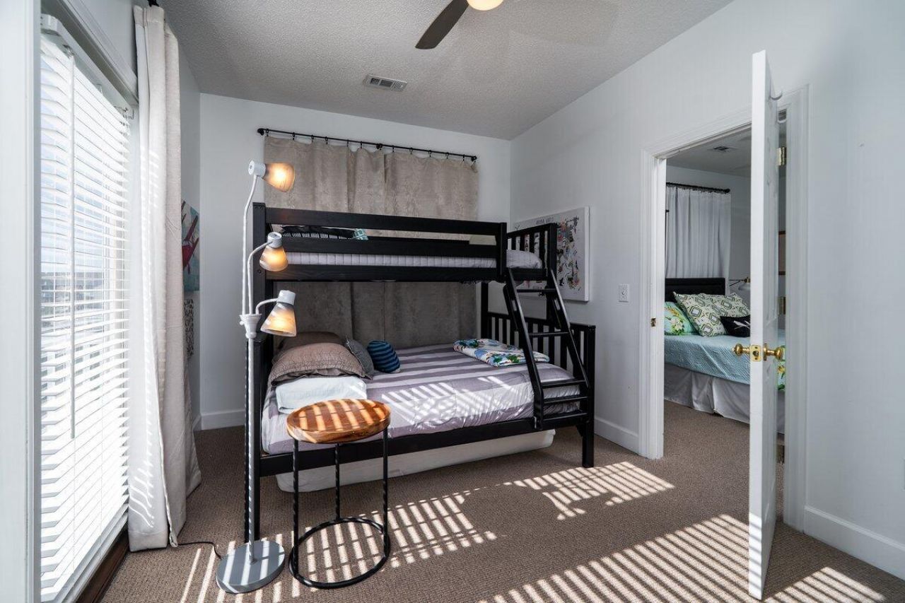 3521 Myrtle Street Photo 38