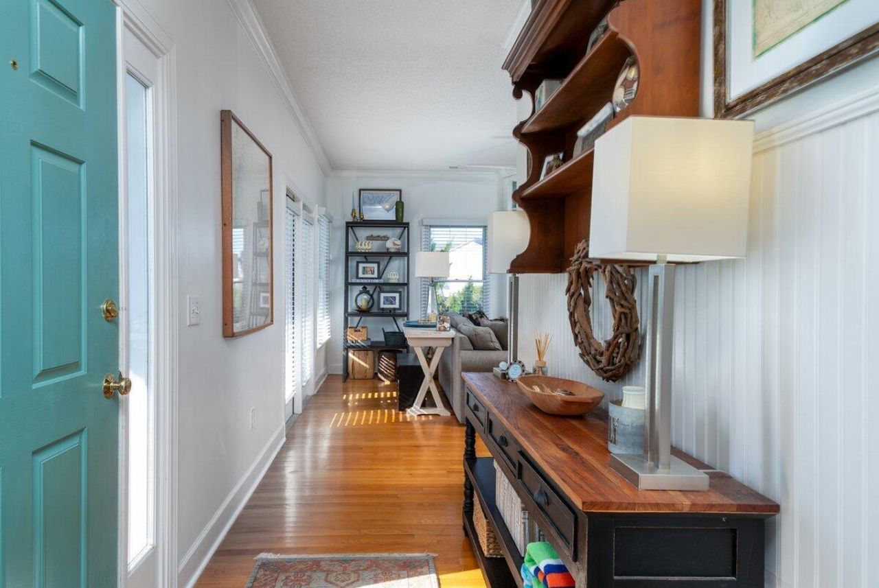 3521 Myrtle Street Photo 6