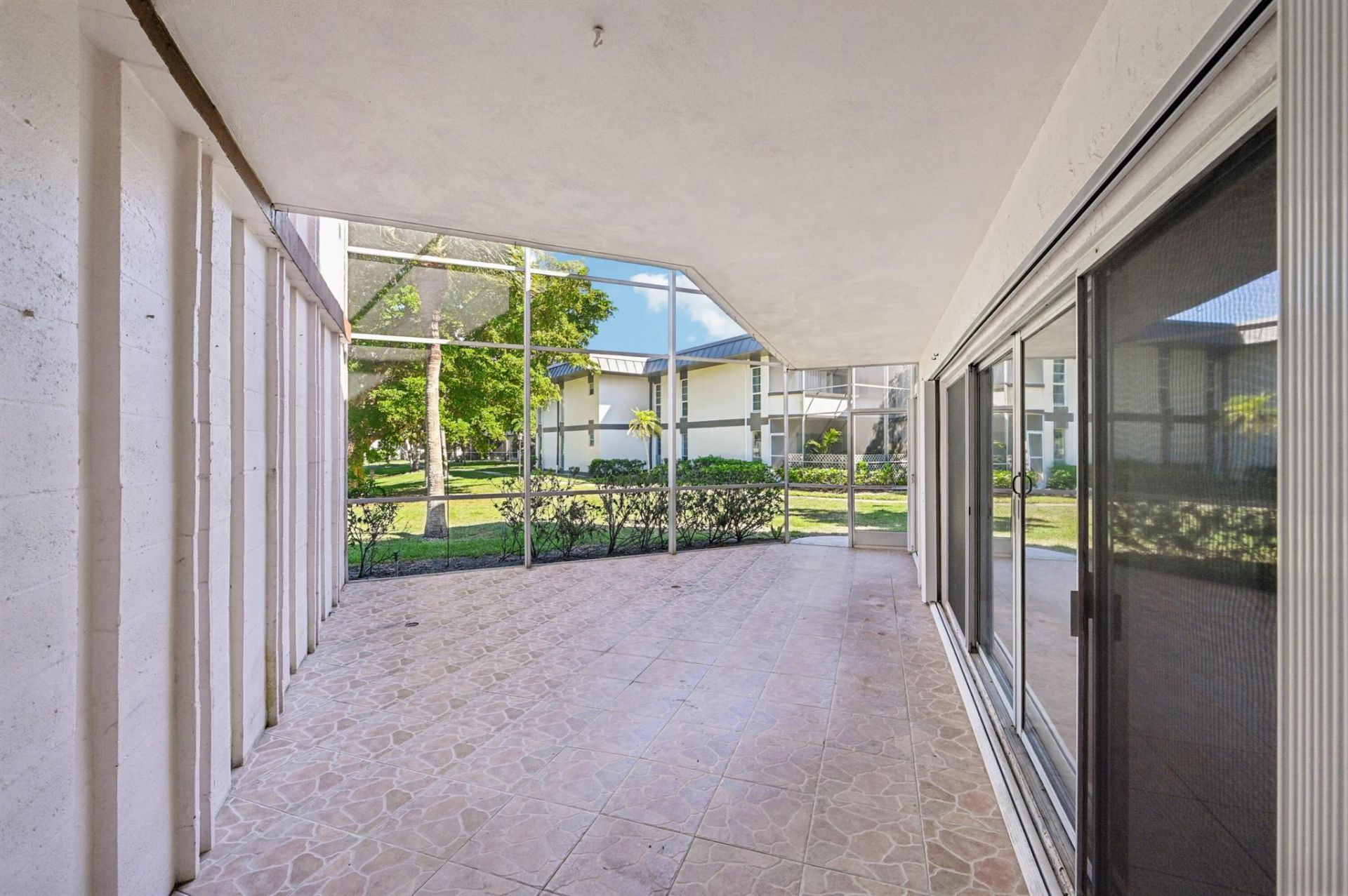 7 N Greenway Village N, Unit 111, Royal Palm Beach, FL 33411 Photo