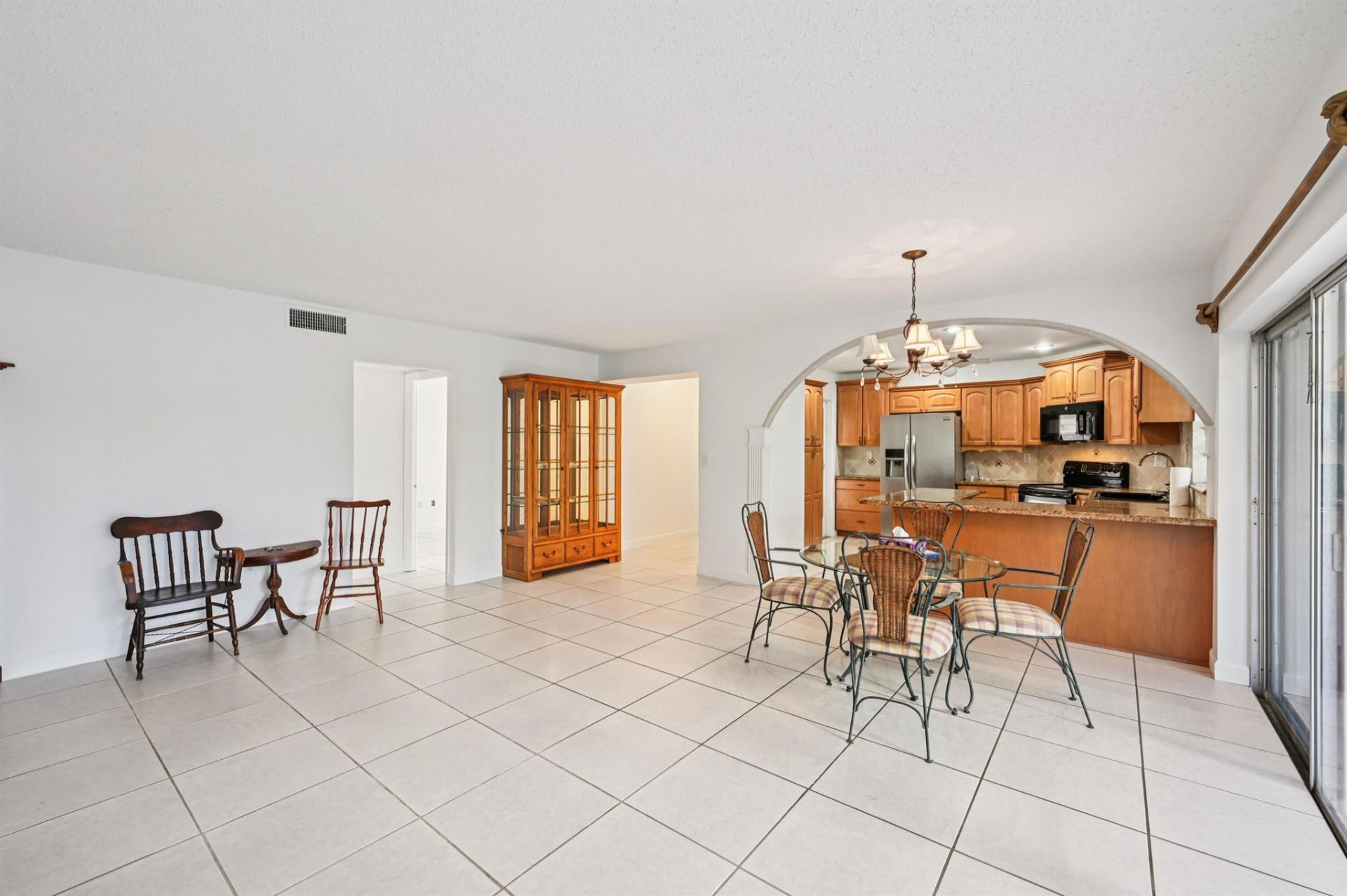 7 N Greenway Village N, Unit 111, Royal Palm Beach, FL 33411 Photo