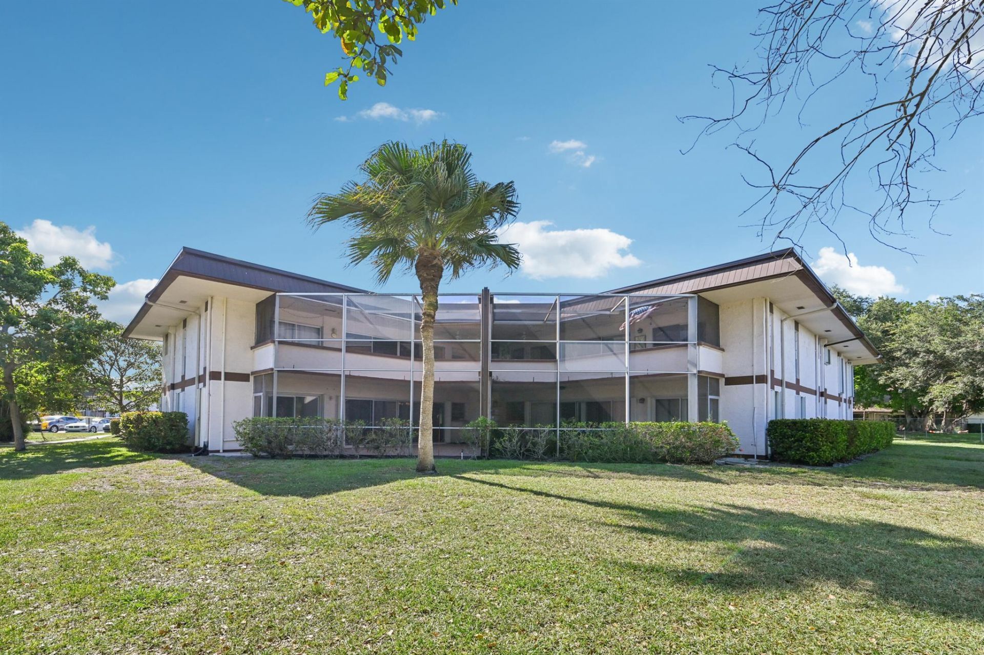 7 N Greenway Village N, Unit 111, Royal Palm Beach, FL 33411 Photo