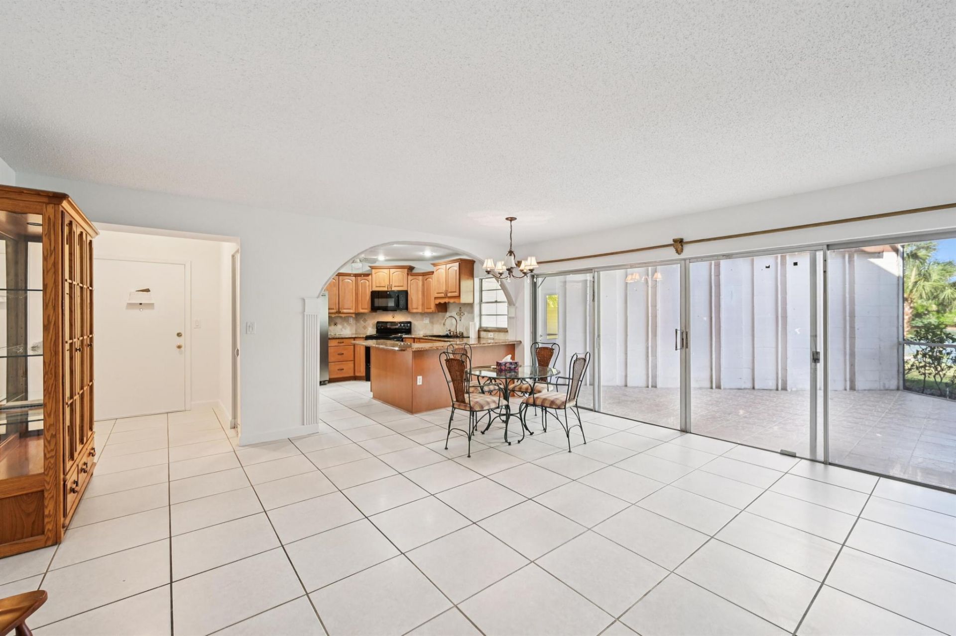 7 N Greenway Village N, Unit 111, Royal Palm Beach, FL 33411 Photo