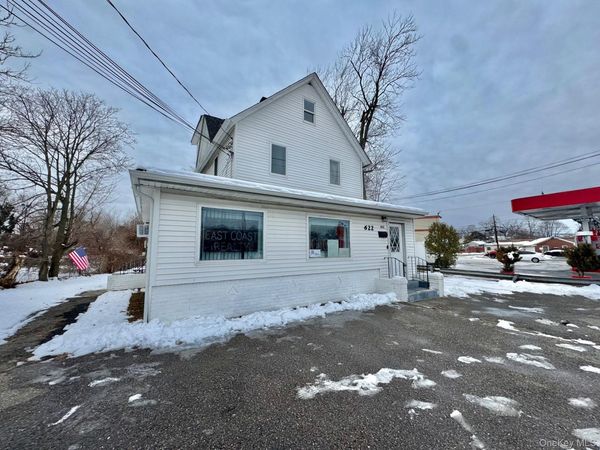 622 Broadway, Amityville, NY 11701