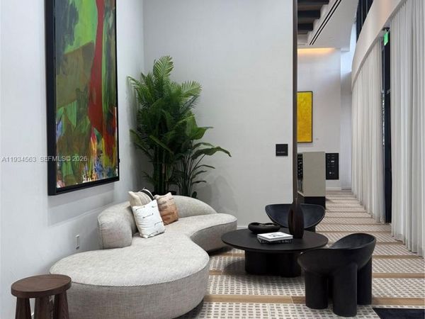 225 N Miami ave, Unit 501, Miami, FL 33128