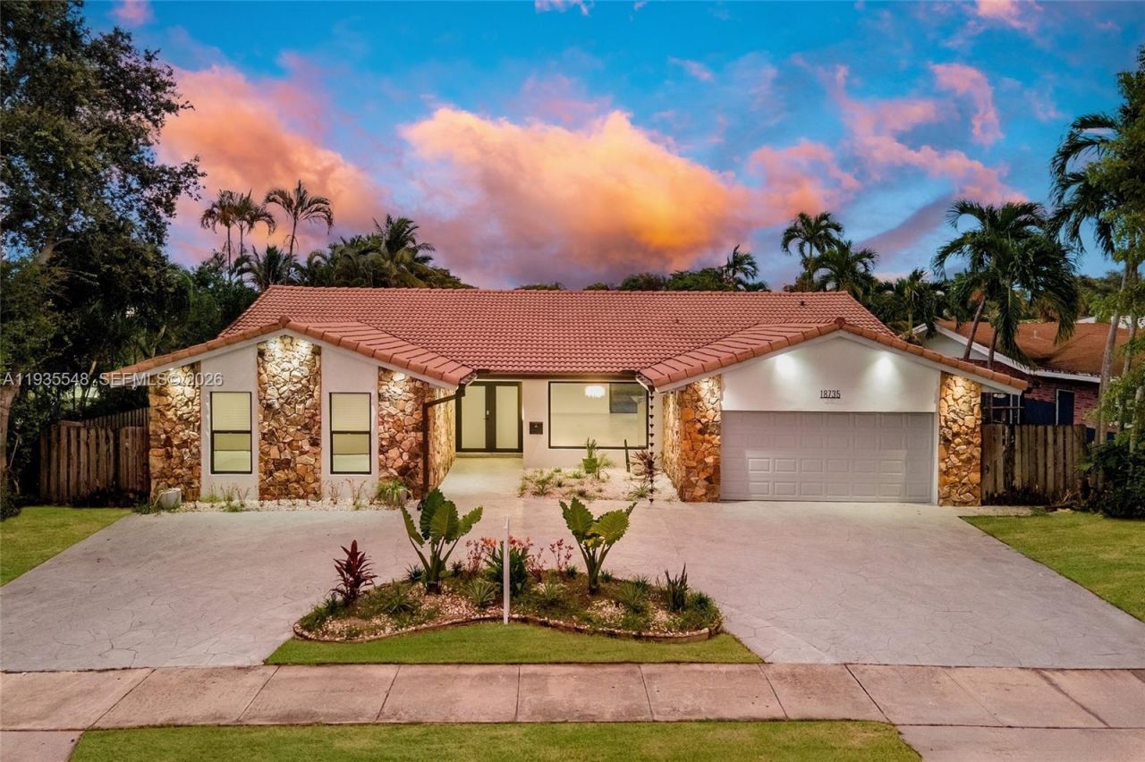 18735 NE 18th Ave, Miami, FL 33179 Photo
