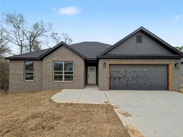 17 Orkney Drive, Bella Vista, AR 72715