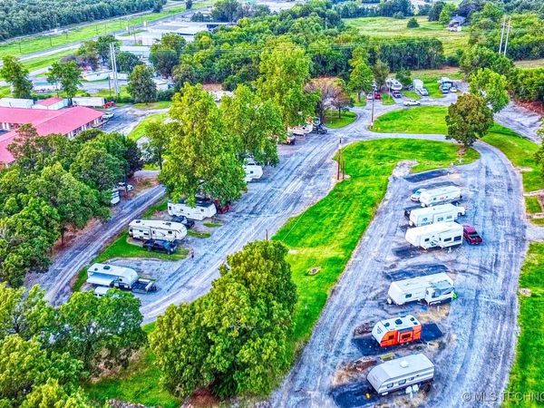 2400 S Valley Drive, McAlester, OK 74501