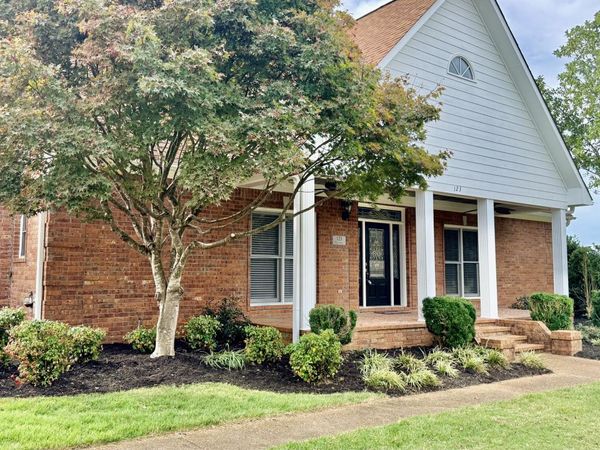 123 Palmer Lane, Holly Springs, MS 38635