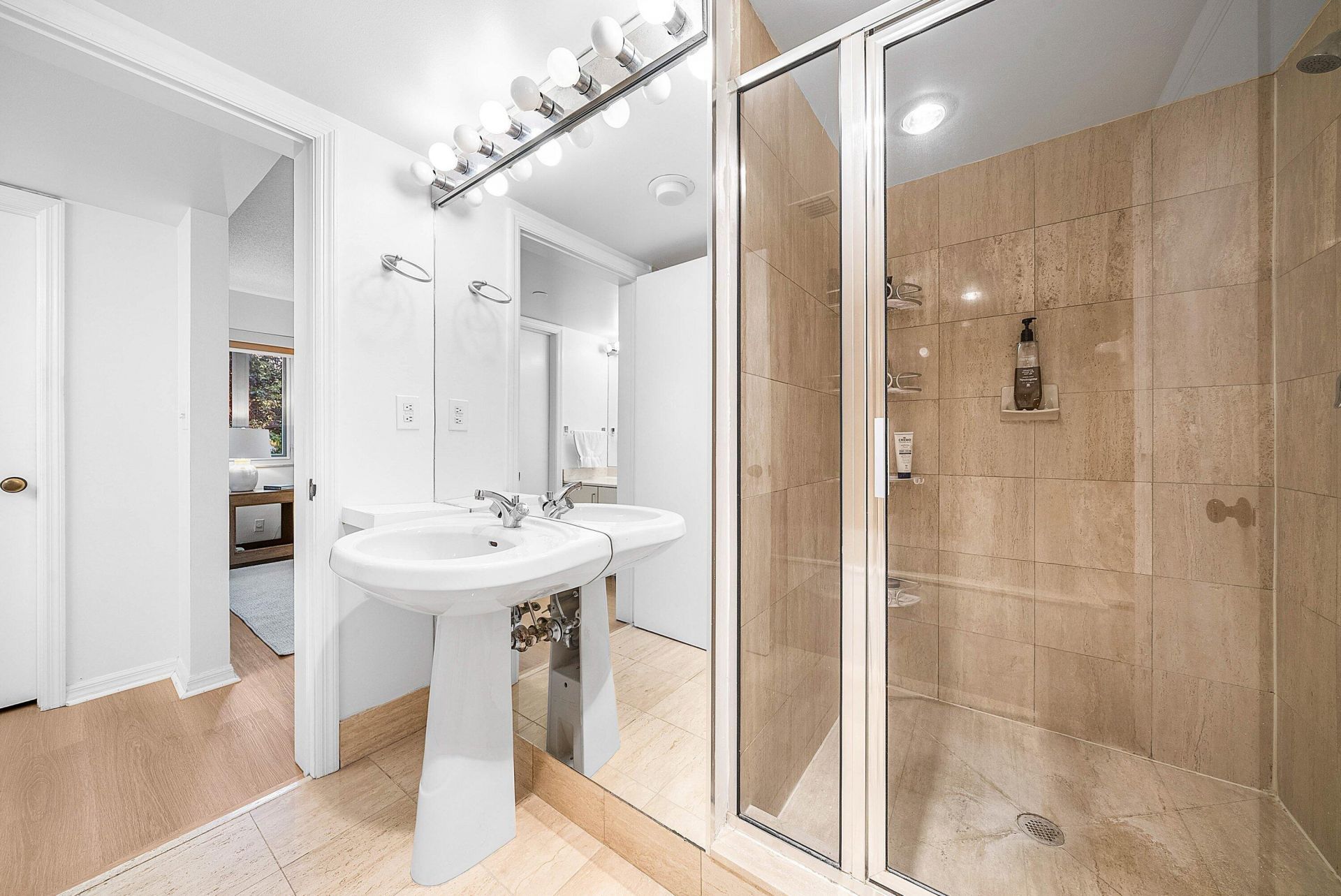 100 SE 5th Avenue, Unit 210, Boca Raton, FL 33432 Photo