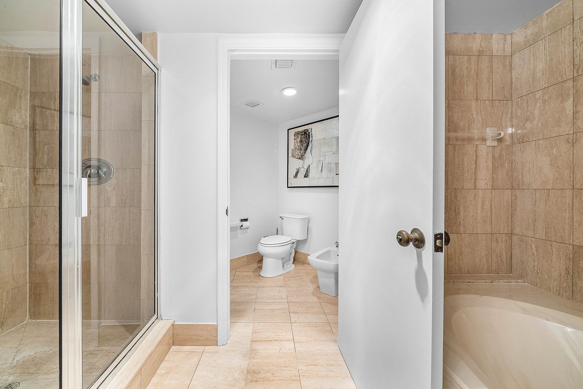 100 SE 5th Avenue, Unit 210, Boca Raton, FL 33432 Photo