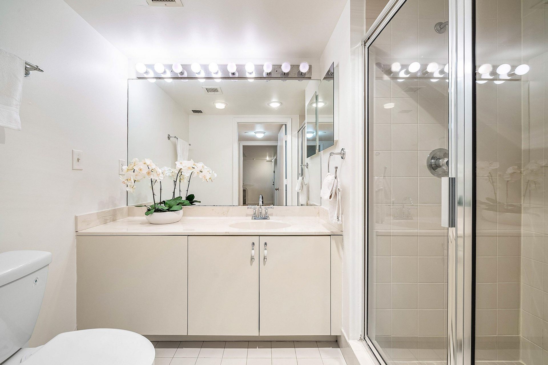 100 SE 5th Avenue, Unit 210, Boca Raton, FL 33432 Photo