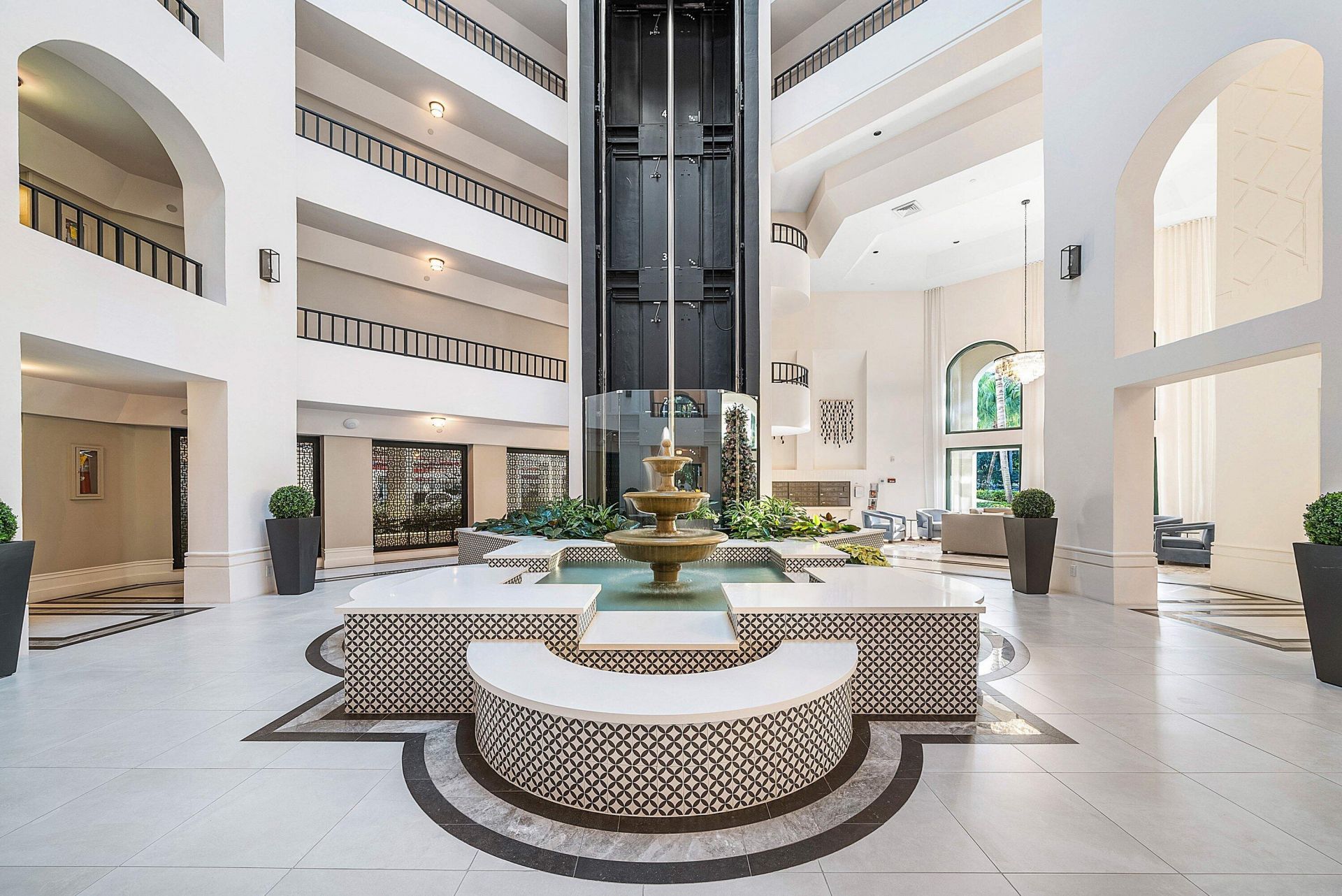 100 SE 5th Avenue, Unit 210, Boca Raton, FL 33432 Photo