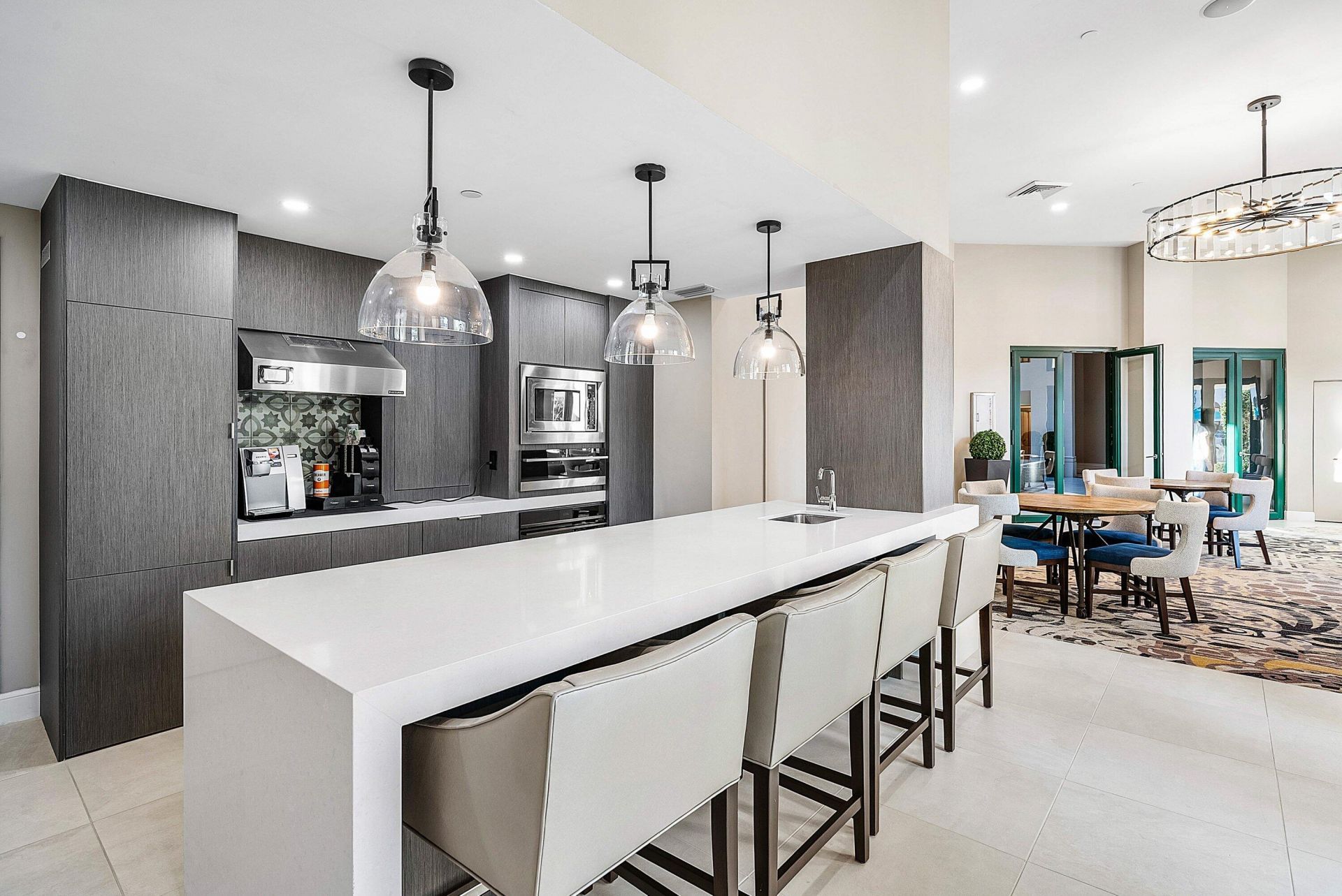 100 SE 5th Avenue, Unit 210, Boca Raton, FL 33432 Photo