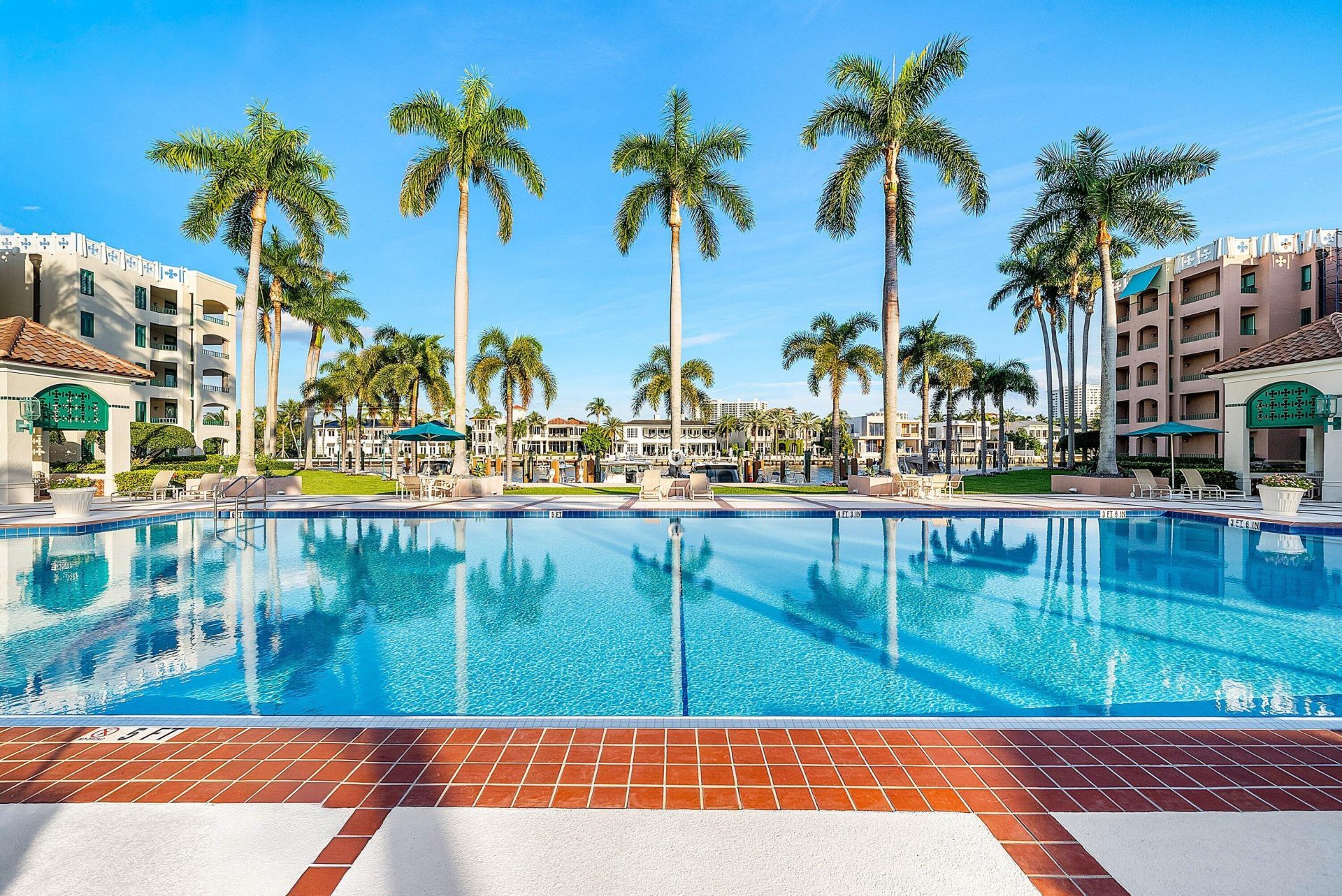 100 SE 5th Avenue, Unit 210, Boca Raton, FL 33432 Photo