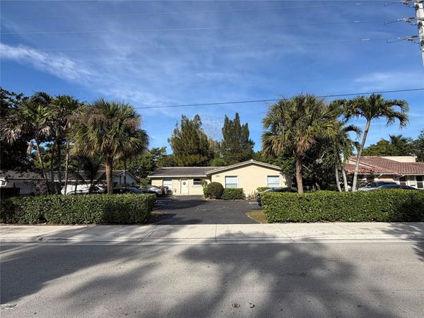 3502 Riverside Dr, Coral Springs, FL 33065